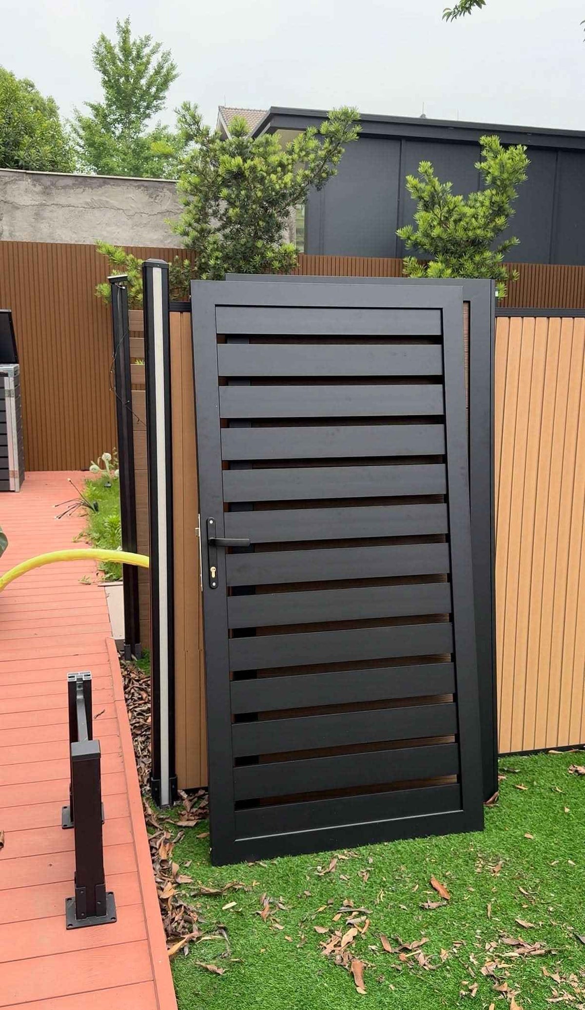 Aluminum Premium Fence Gate 4x6 – Modern, Heavy Duty, Full Privacy