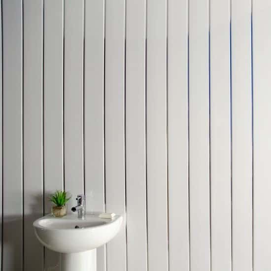 8mm White Gloss With 2 Chrome Strip Wall & Ceiling Panel - Pack of 4 - Wall Forma