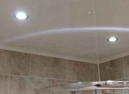 8mm White Gloss Bathroom Wall & Ceiling Panel - Pack of 4